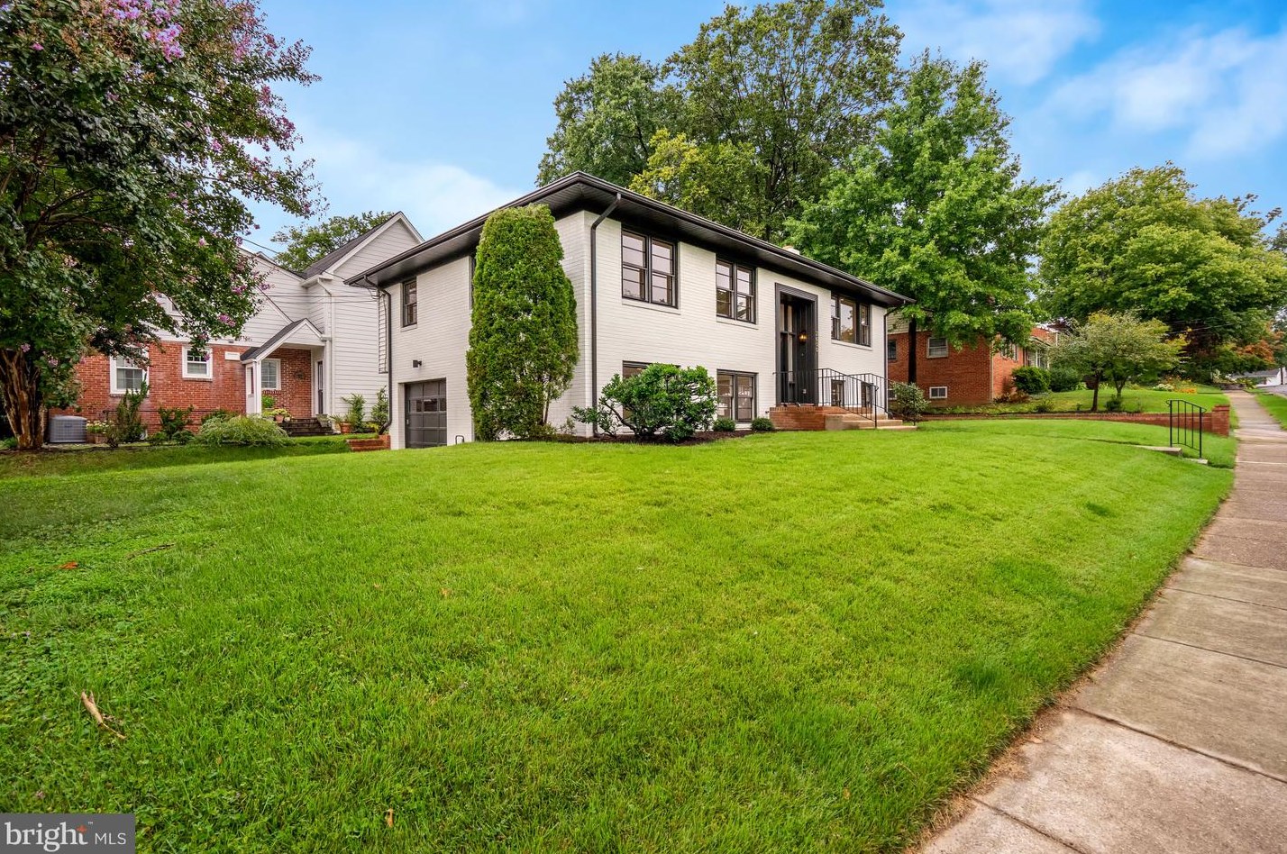 2600 Nottingham St, Arlington VA  22207-1249 exterior