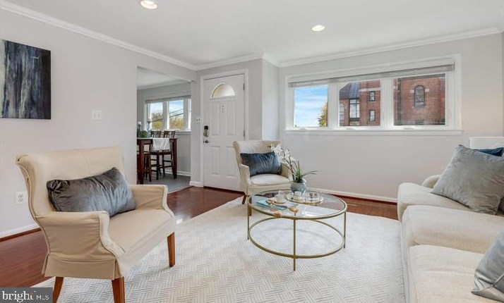 3503 19th St S, Arlington, VA 22204