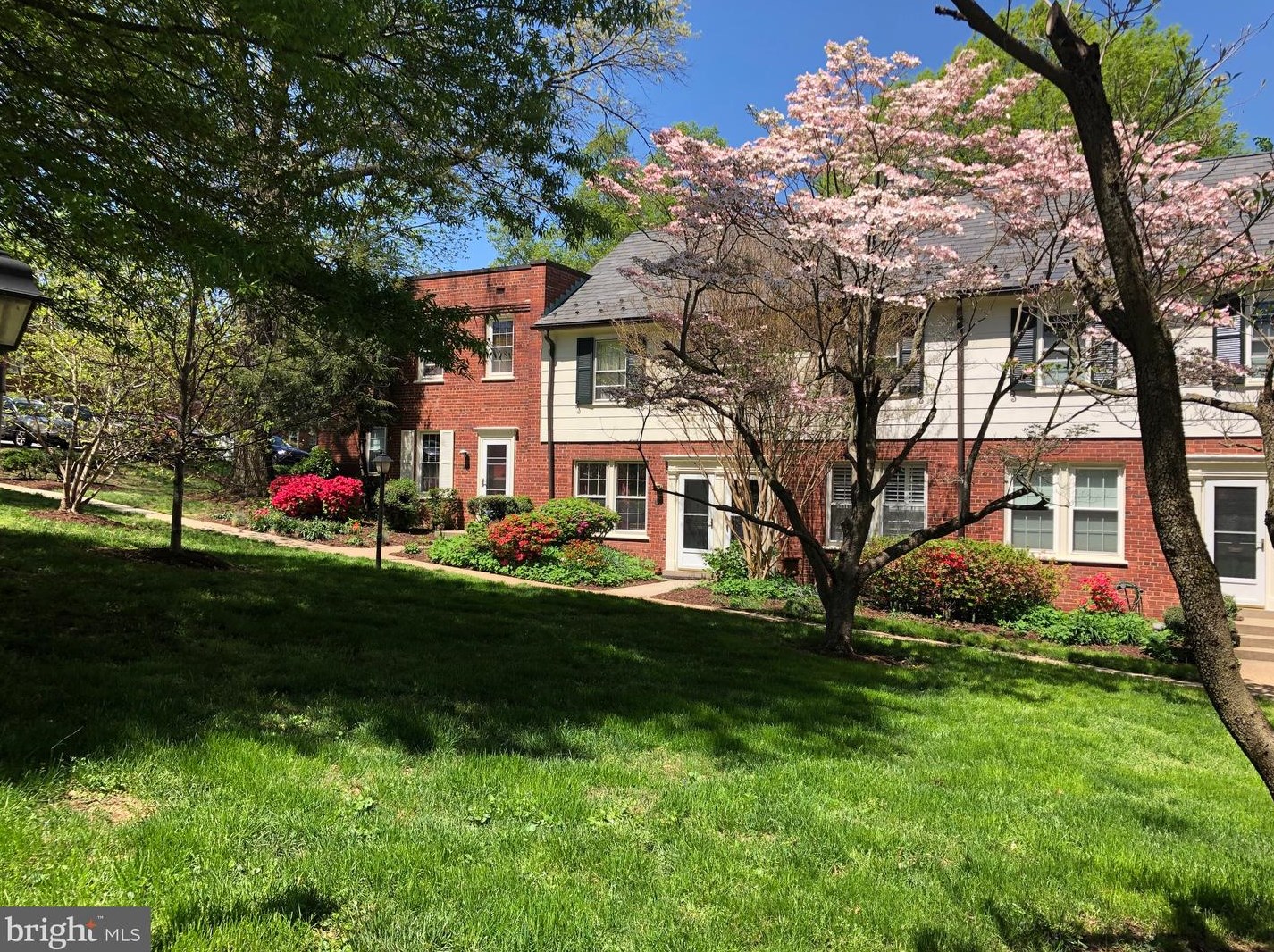 1201 S Barton St #168, Arlington, VA 22204