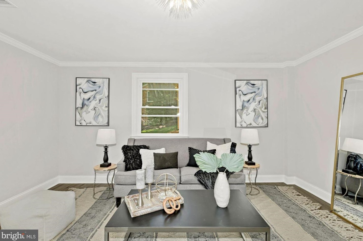 2762 Randolph St, Arlington VA  22207-5223 exterior