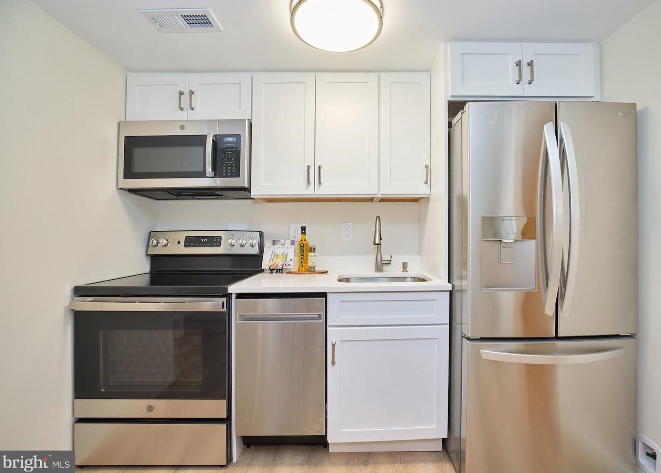 1229 Quinn St, Arlington, VA 22209-3341