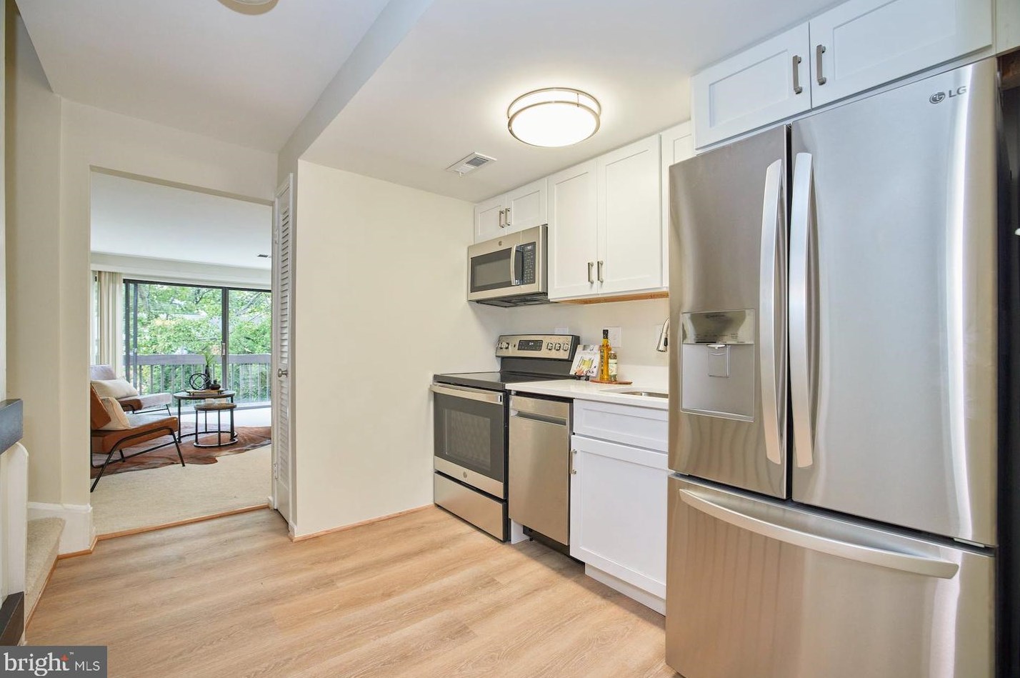 1229 Quinn St, Arlington VA 22209-3305 exterior