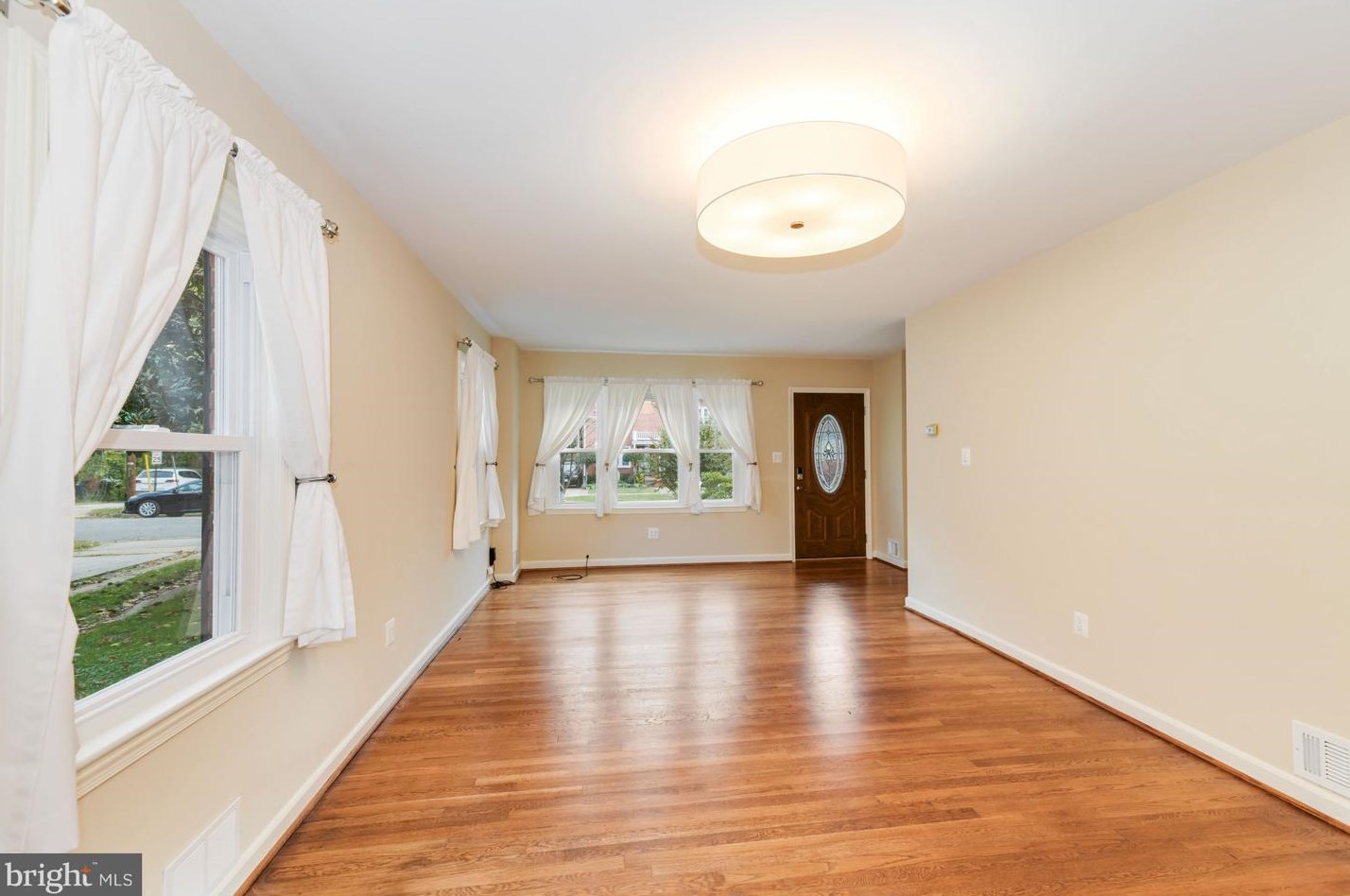 1220 Buchanan St, Arlington, VA 22205-2526