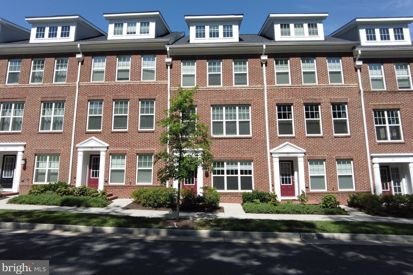 35 N Trenton St, Arlington, VA 22203