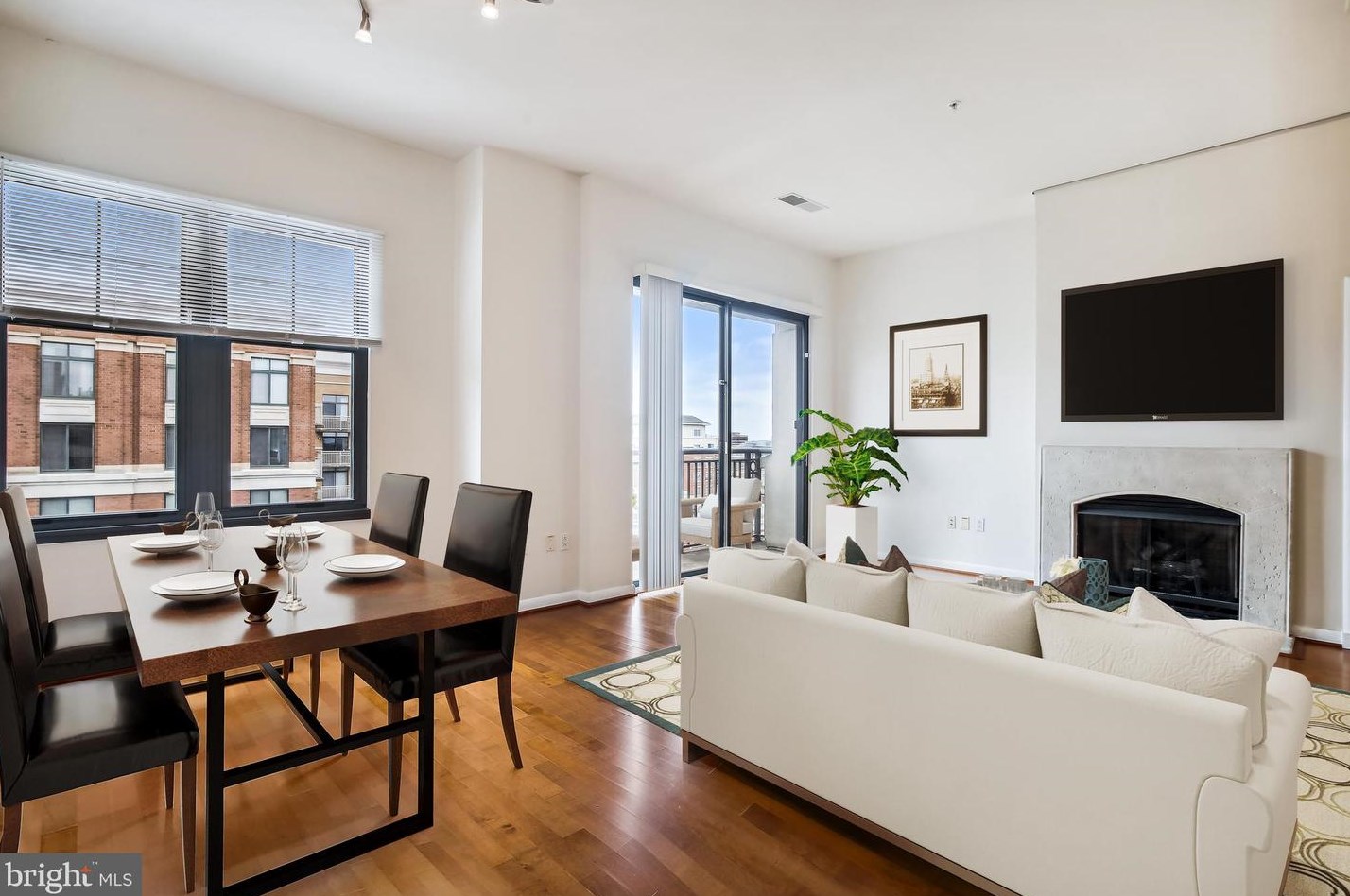 1021 N Garfield St #1005, Arlington, VA 22201