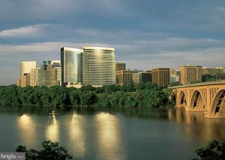 1111 19th St N #2301, Arlington, VA 22209