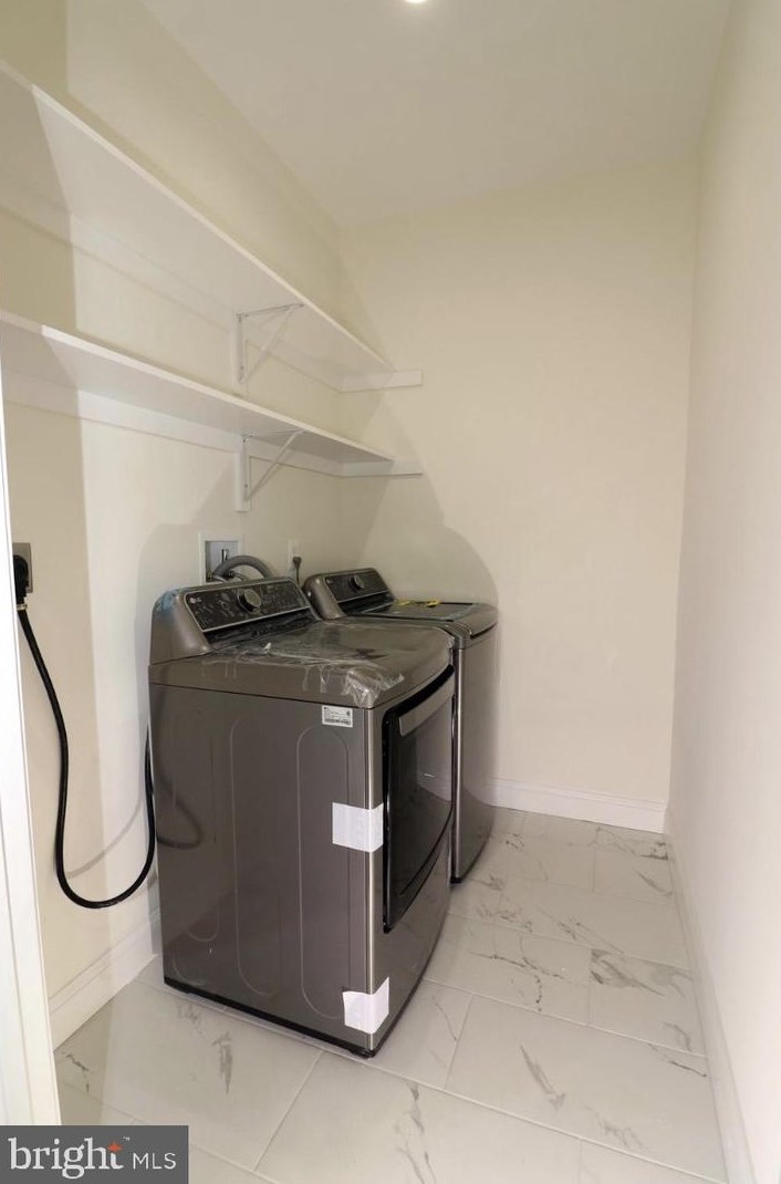 801 Veitch St, Arlington VA  22204-2124 exterior