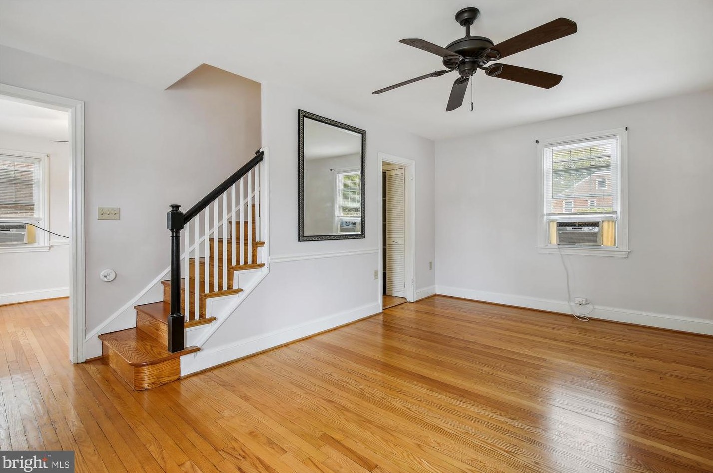 619 Garfield St, Arlington VA  22204-2438 exterior