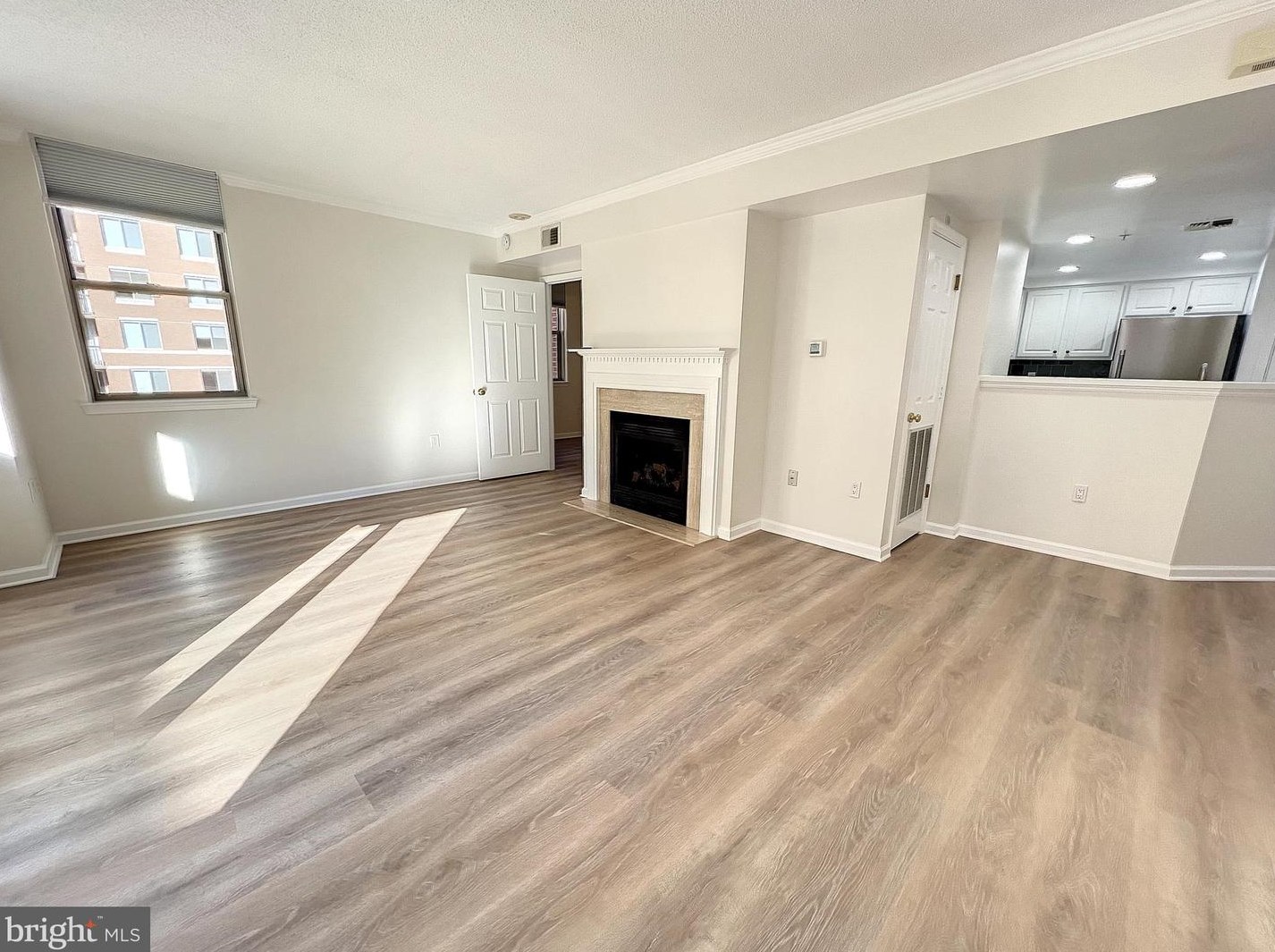 3835 9th St N #609e, Arlington, VA
