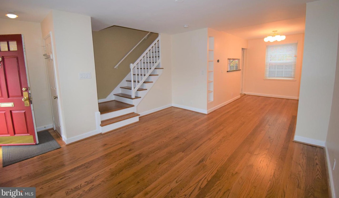 2908 S Buchanan St, Arlington, VA 22206