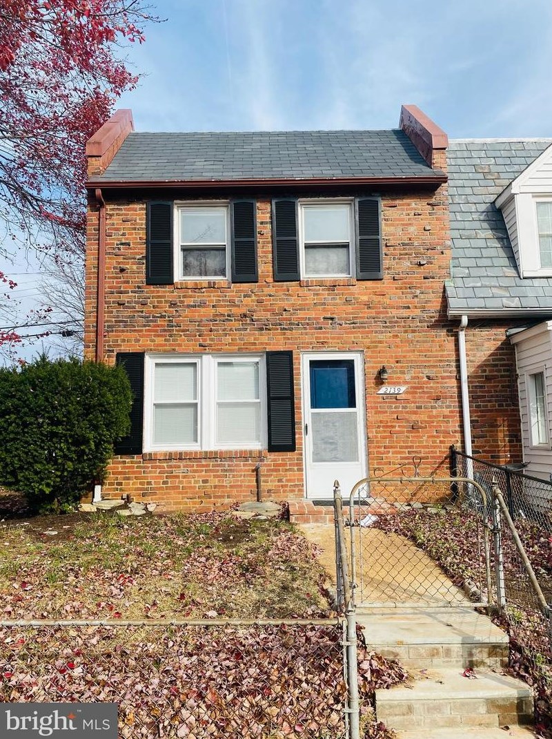 2139 N Brandywine St, Arlington, VA 22207