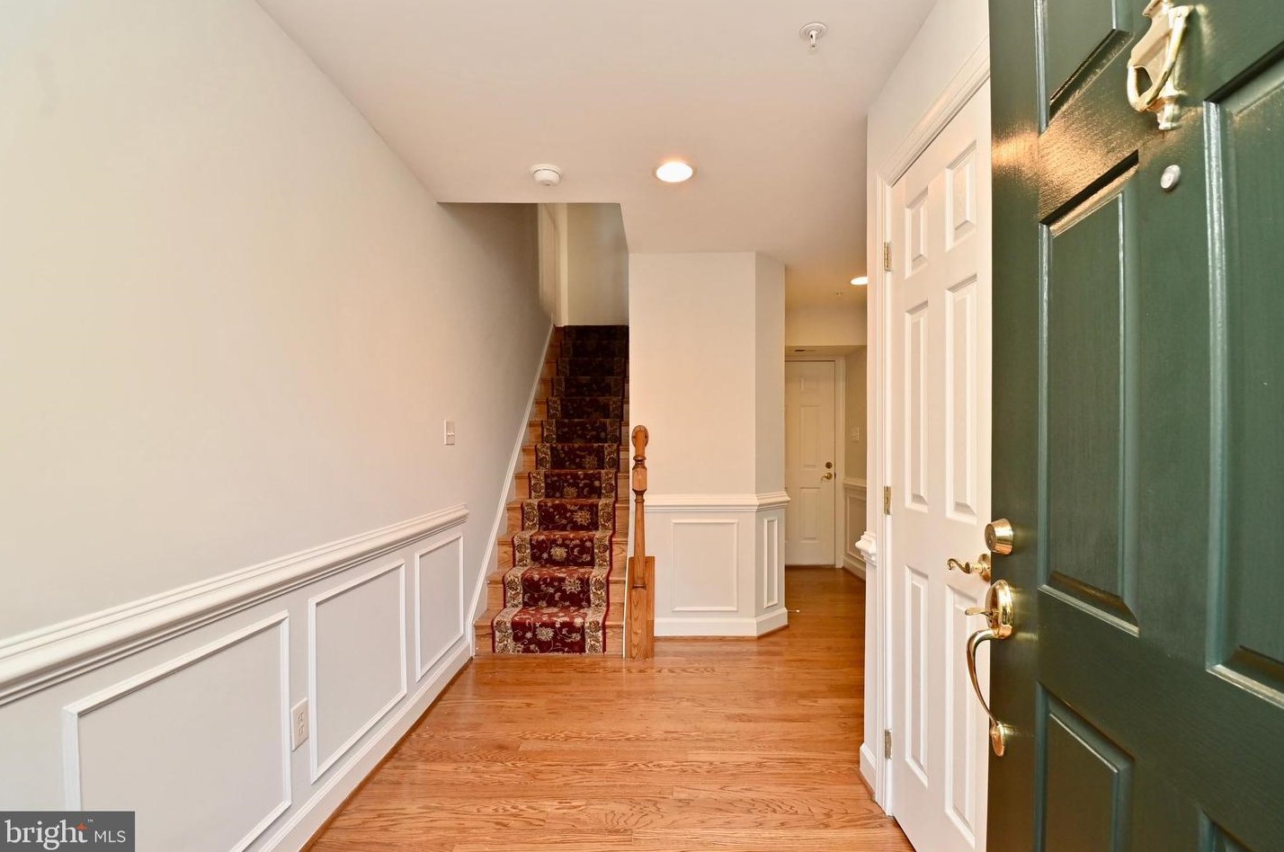 2423 Fairfax Dr, Arlington, VA 22201