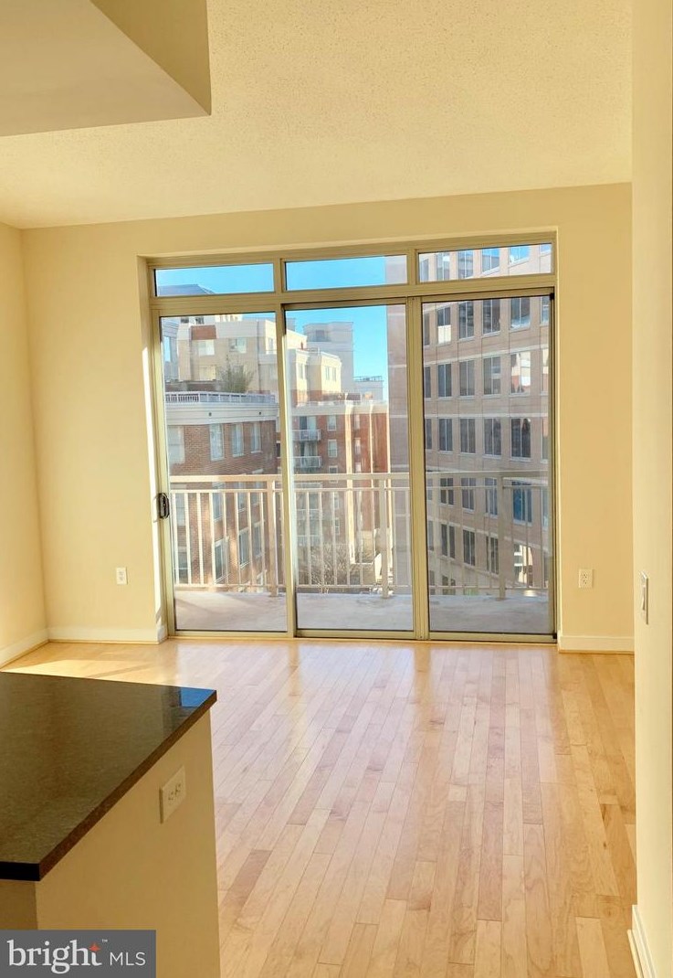 820 N Pollard St #610, Arlington, VA 22203