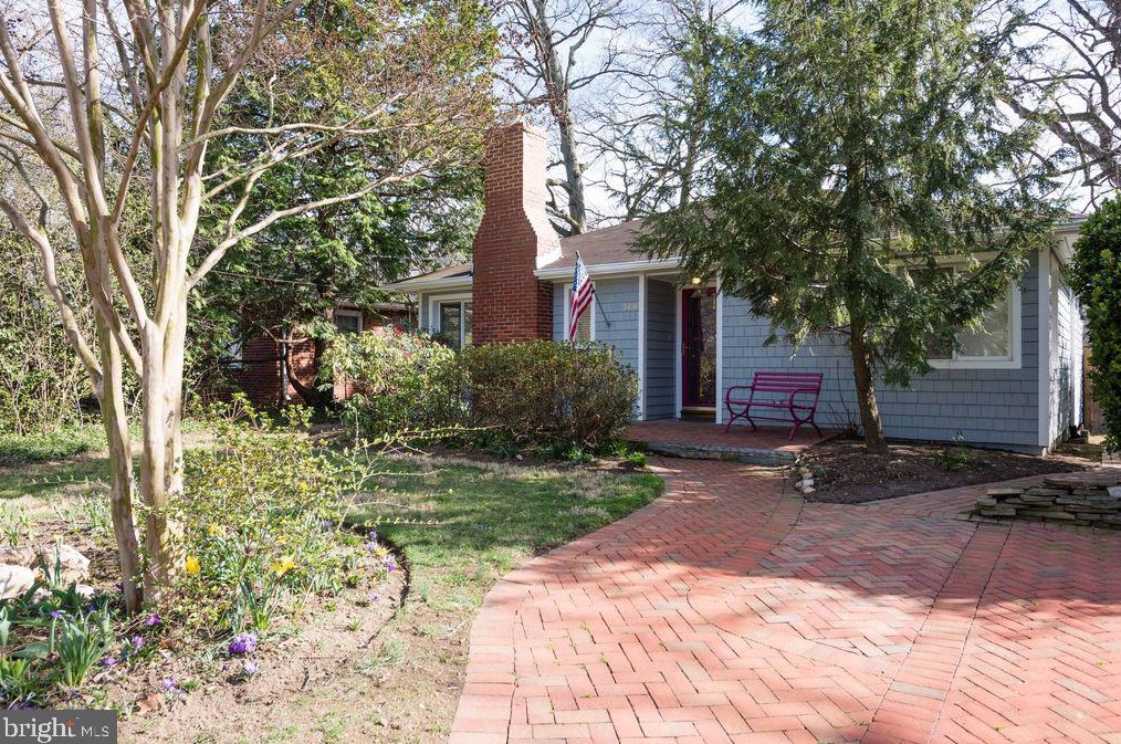 5408 4th St S, Arlington, VA 22204