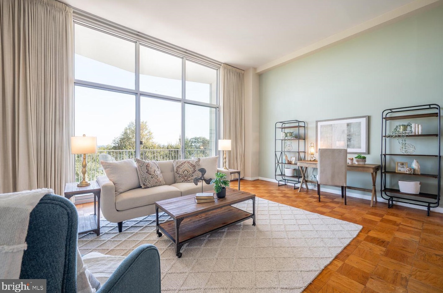 1200 N Nash St #555, Arlington, VA 22209