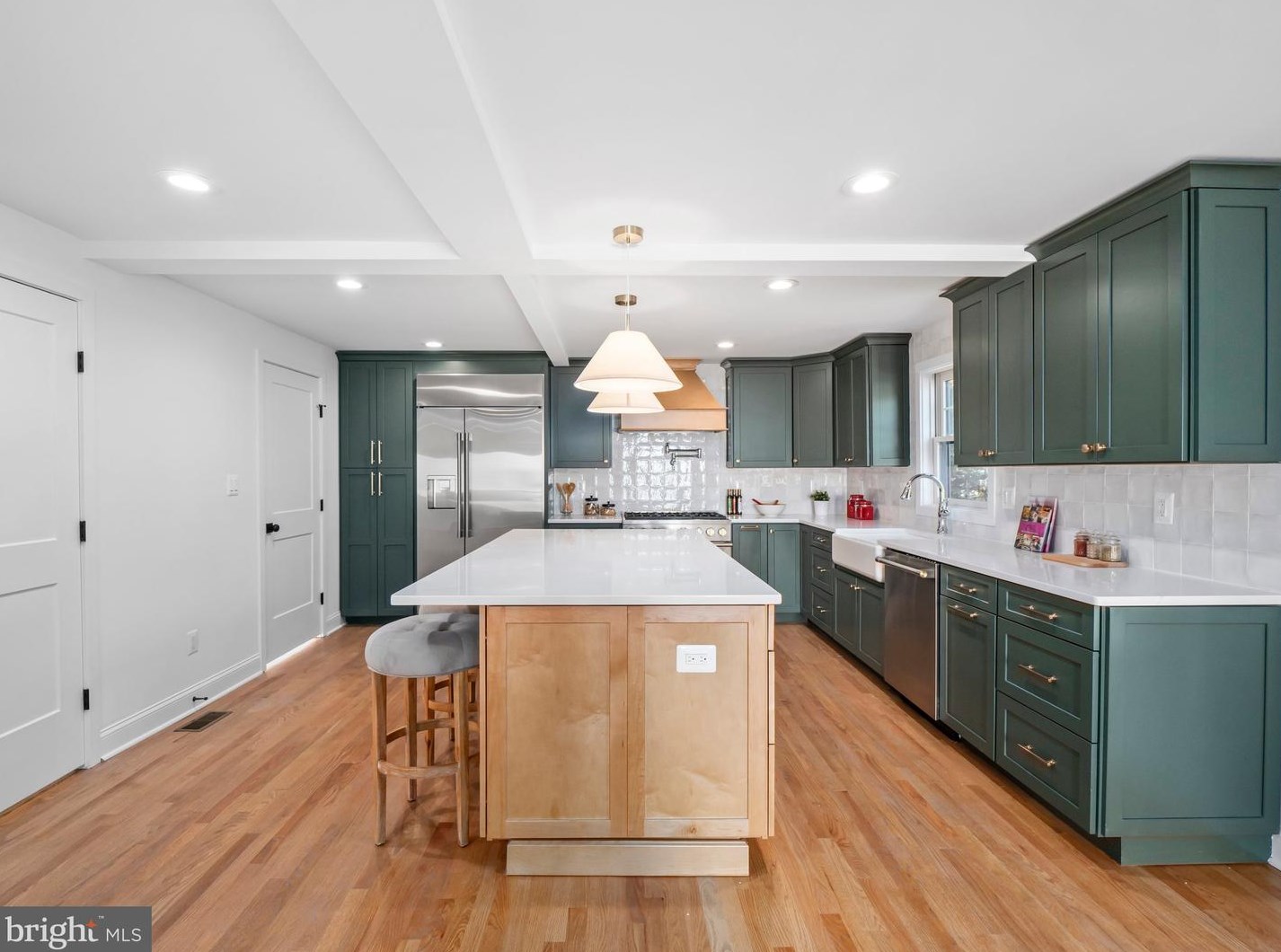 924 Lebanon St, Arlington VA  22205-1434 exterior