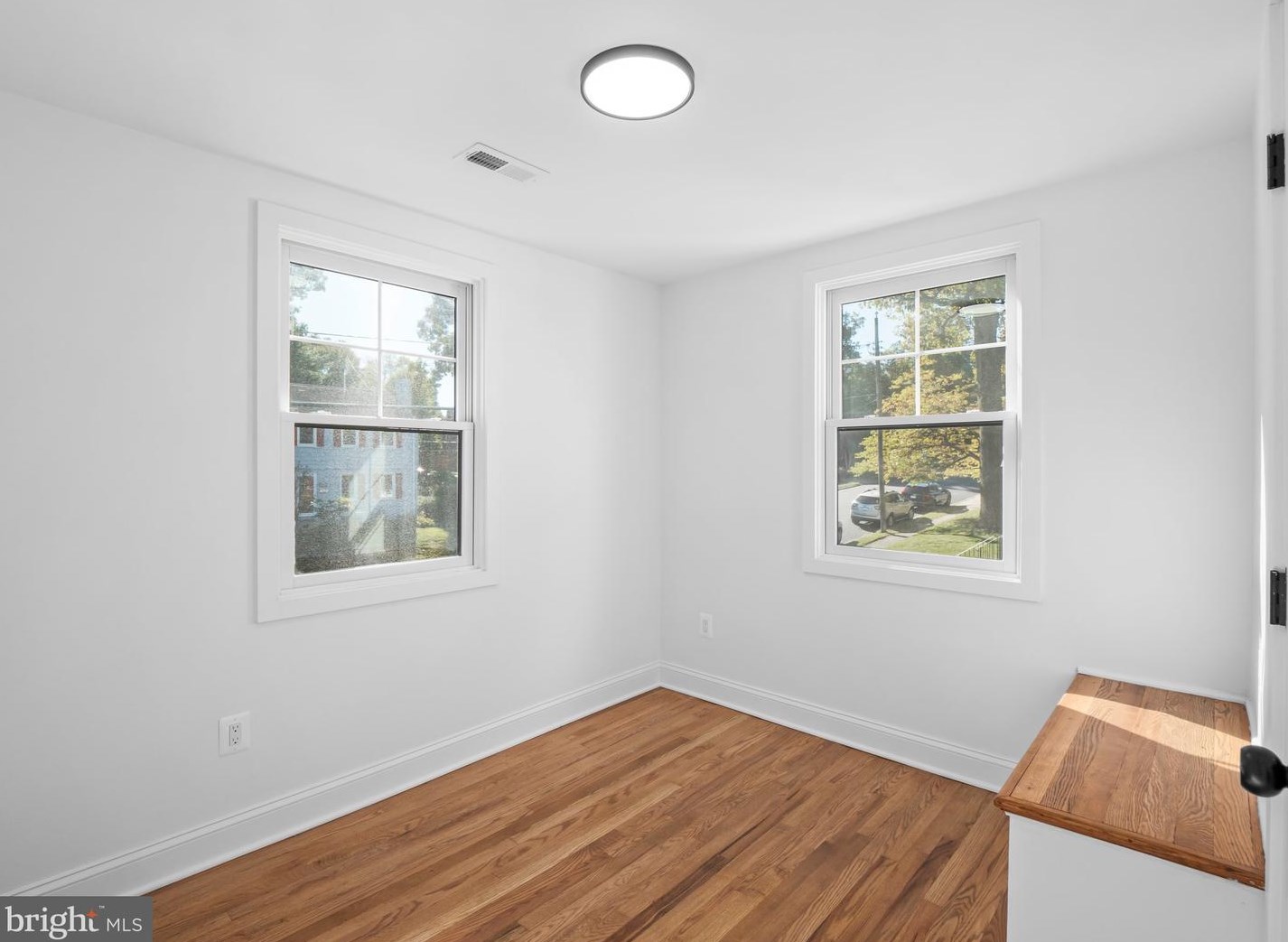 924 Lebanon St, Arlington VA  22205-1434 exterior