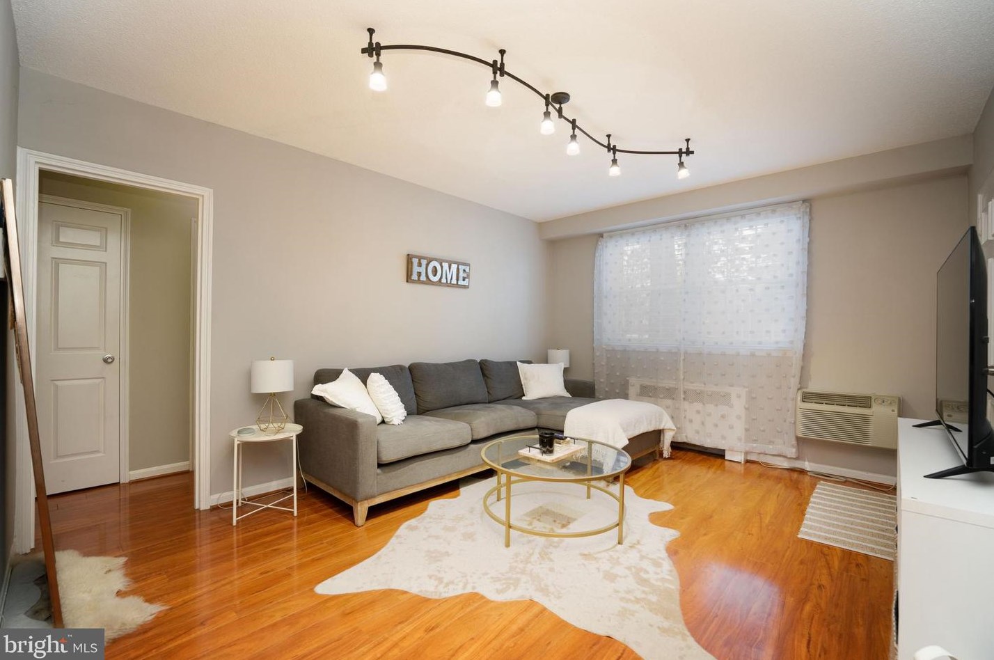 4304 N Pershing Dr #43043, Arlington, VA 22203