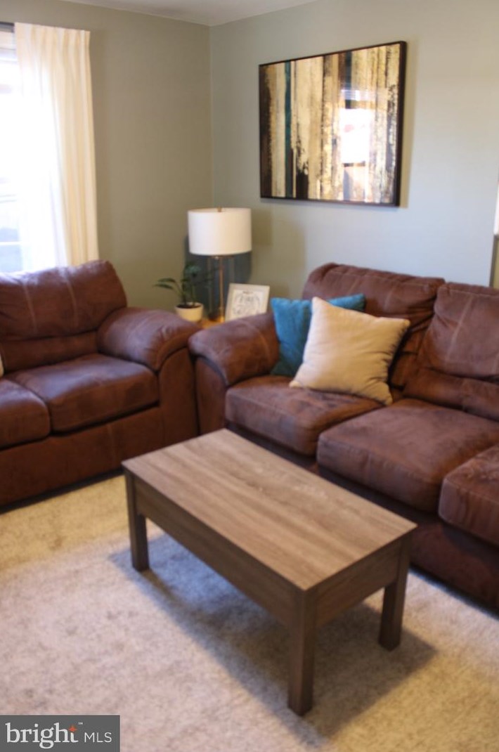 2441 S Nelson St, Arlington, VA 22207