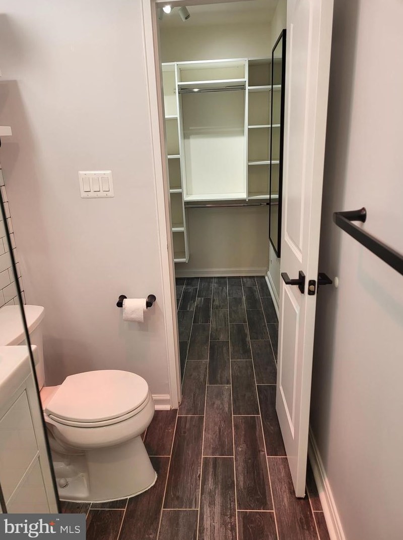 1200 S Arlington Ridge Rd #710, Arlington, VA 22202
