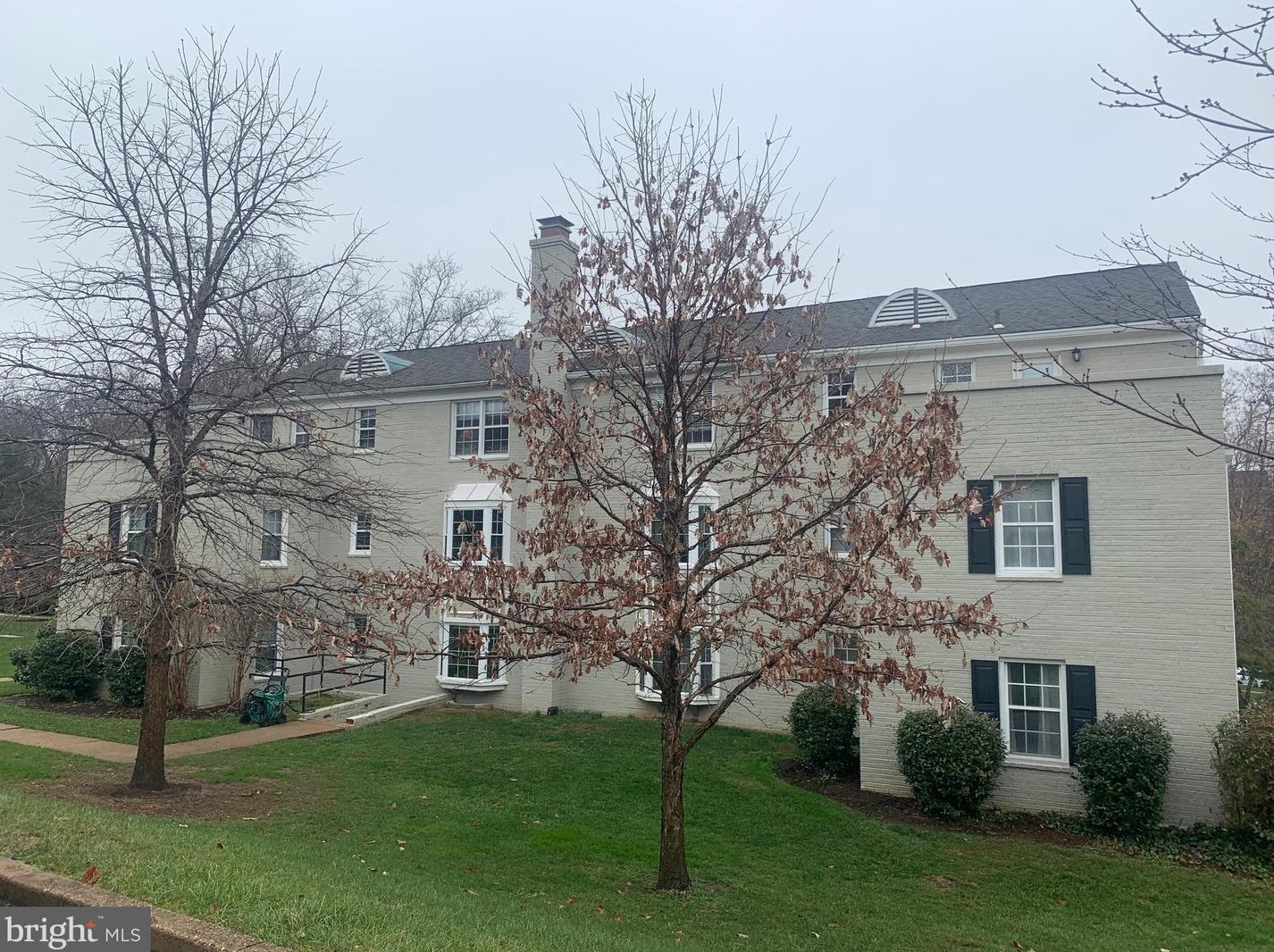 814 S Arlington Mill Dr #6-302, Arlington, VA 22204