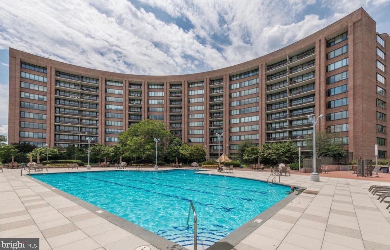 1805 Crystal Dr #1104s, Arlington, VA
