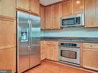 3625 10th St N #408, Arlington, VA 22201