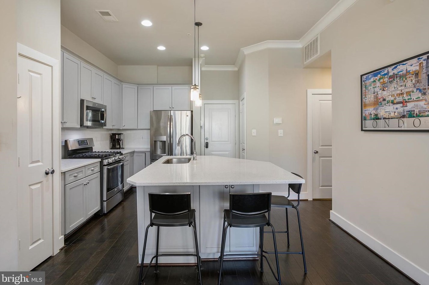 1334 Quinn St, Arlington VA  22204 exterior