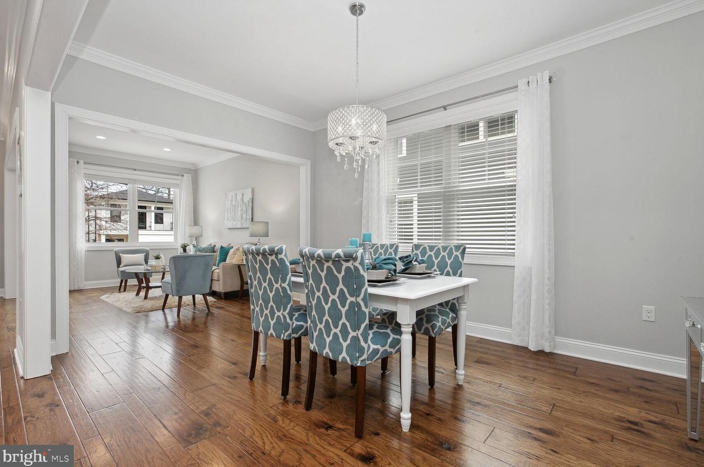 1244 Taylor St, Arlington VA 22201-5728 exterior