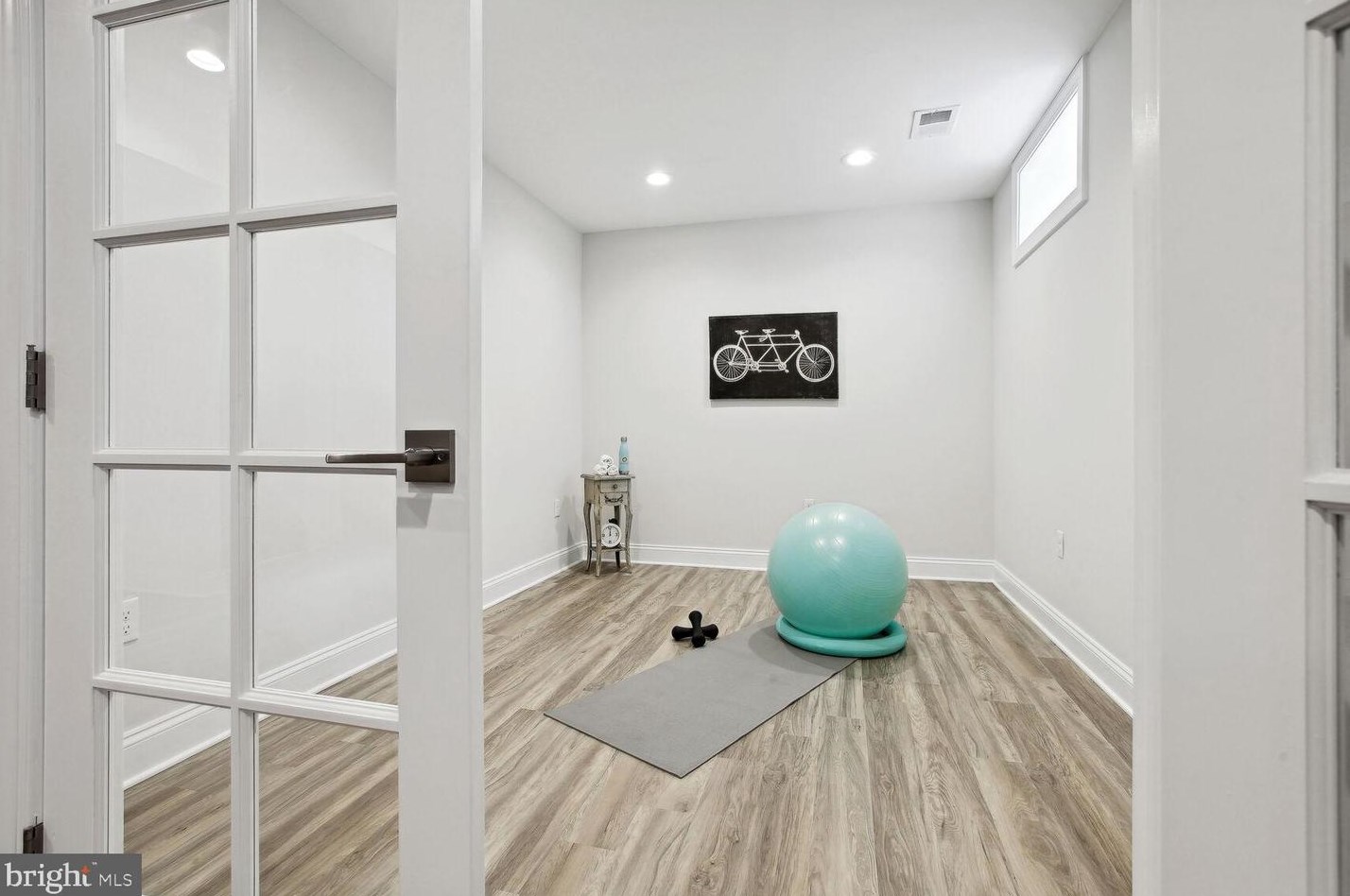 1244 Taylor St, Arlington VA 22201-5728 exterior