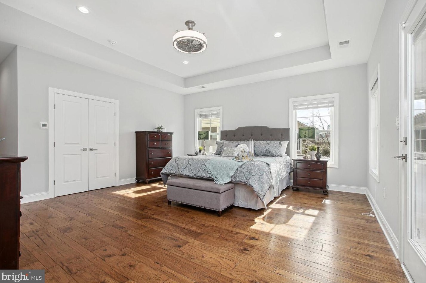 1244 Taylor St, Arlington VA 22201-5728 exterior