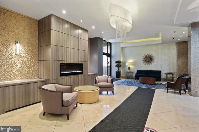 1011 Arlington Blvd #507, Arlington, VA 22209