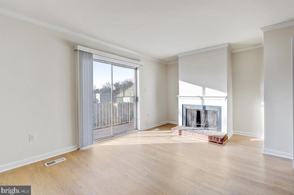 1200 N Wayne St #b, Arlington, VA 22201