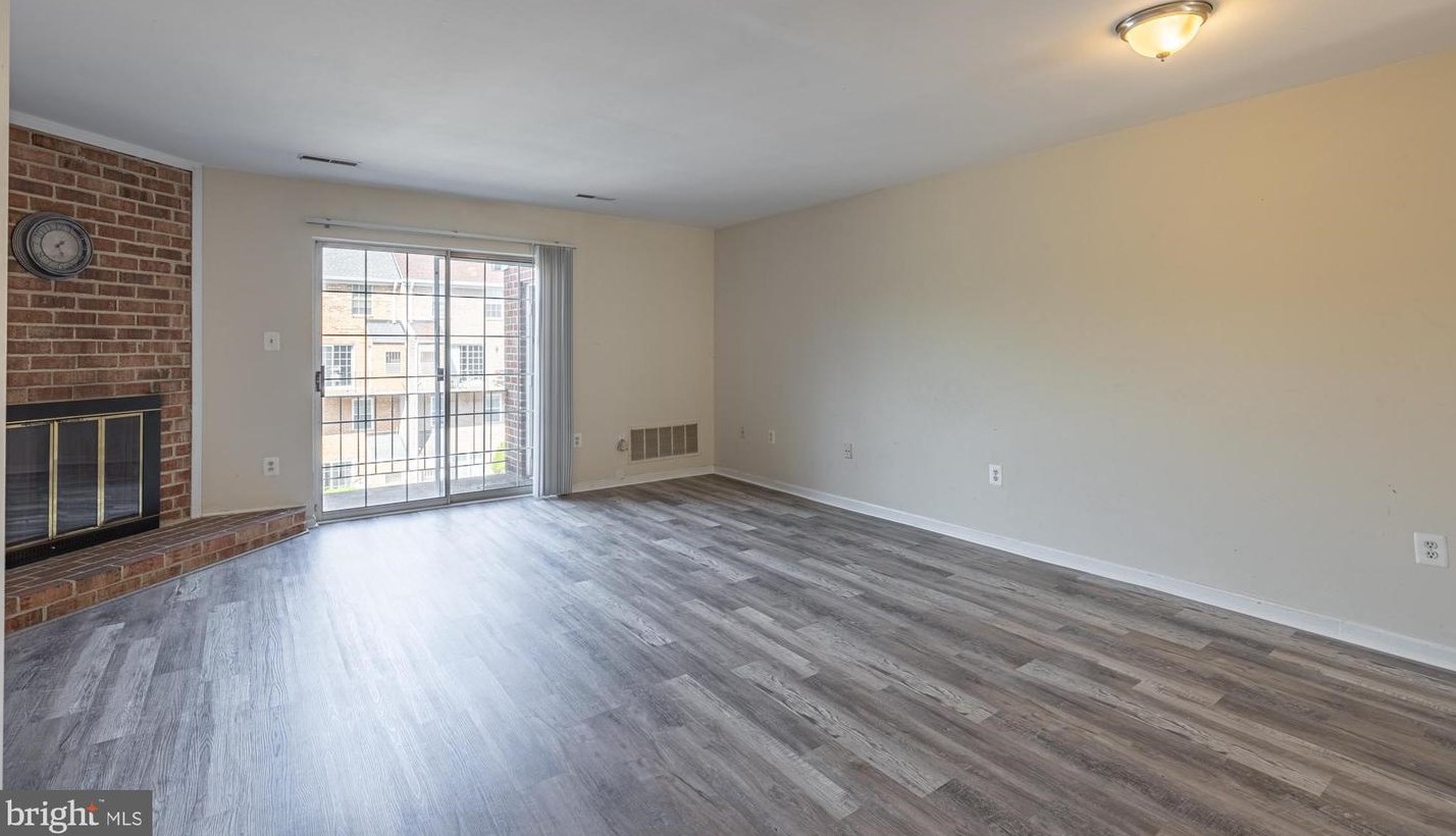 929 S Rolfe St #2, Arlington, VA