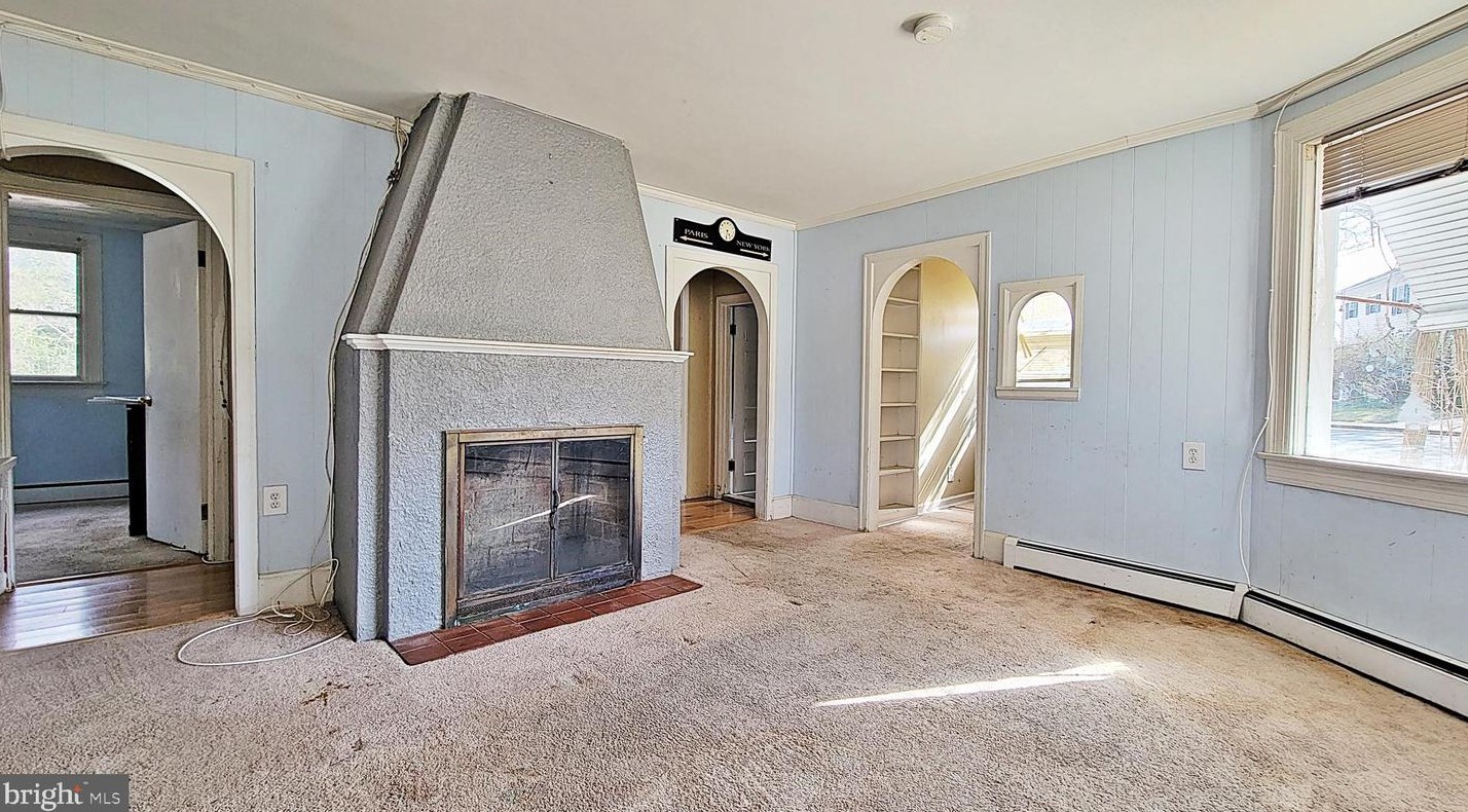 2301 S Arlington Ridge Rd, Arlington, VA 22202