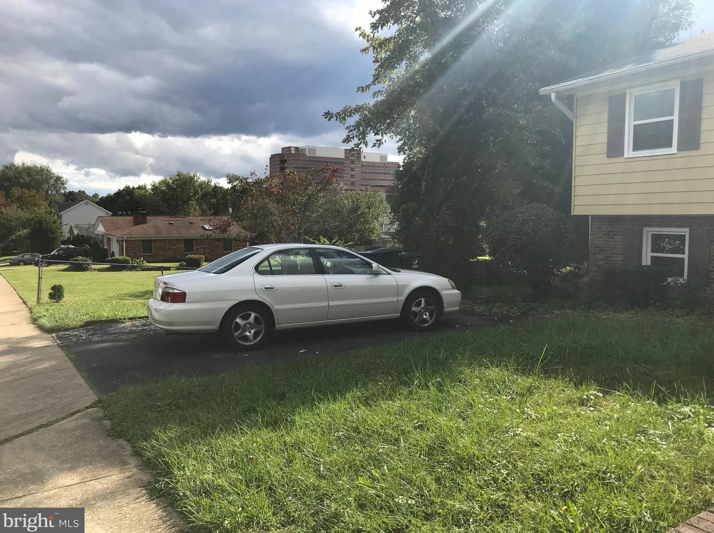 1840 Dinwiddie St, Arlington VA  22207-1928 exterior
