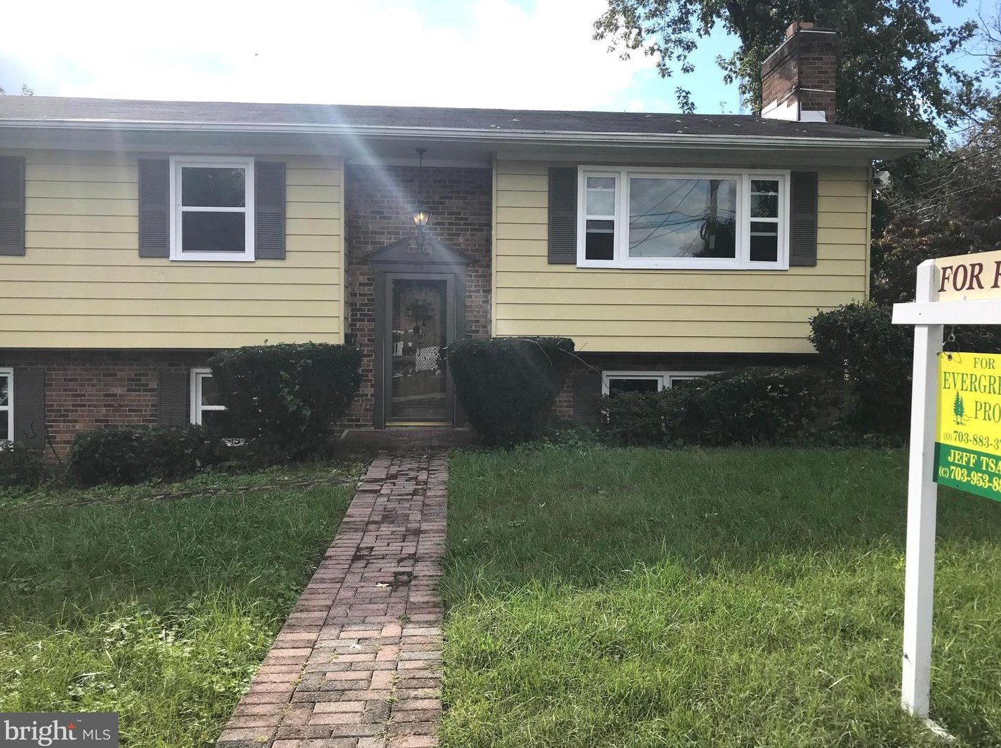 1840 N Dinwiddie St, Arlington, VA 22207
