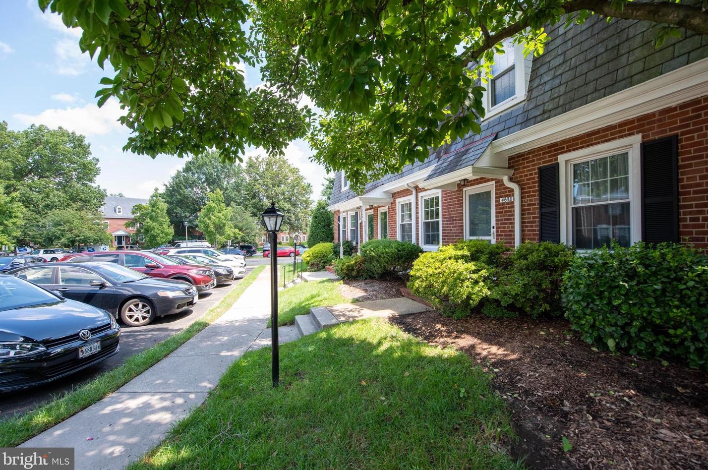 4658 36th St S, Arlington, VA 22206
