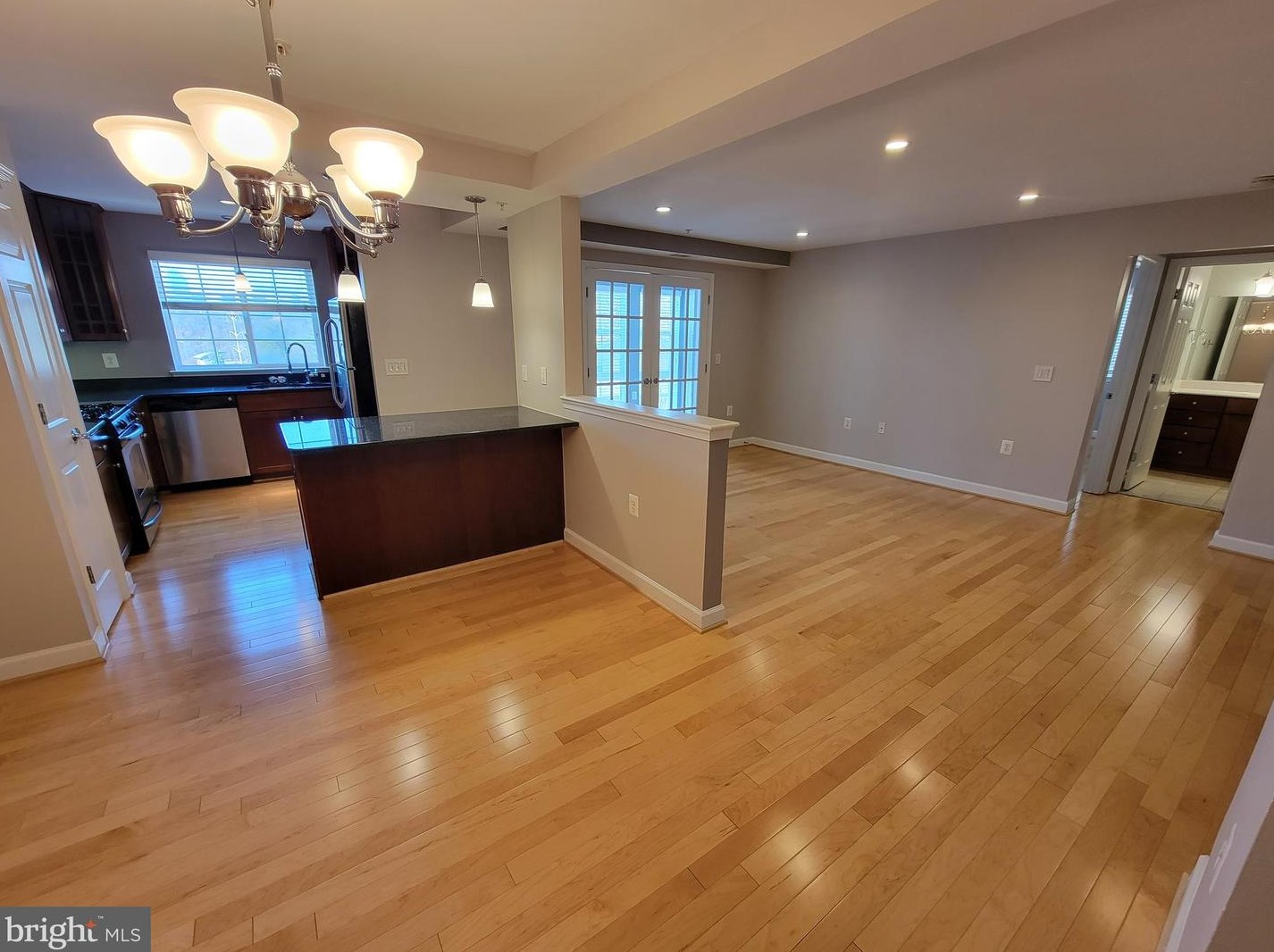4151 S Four Mile Run Dr #203, Arlington, VA 22204