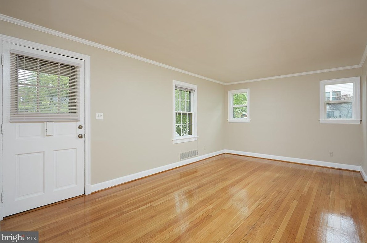 3900 13th St S, Arlington, VA 22201