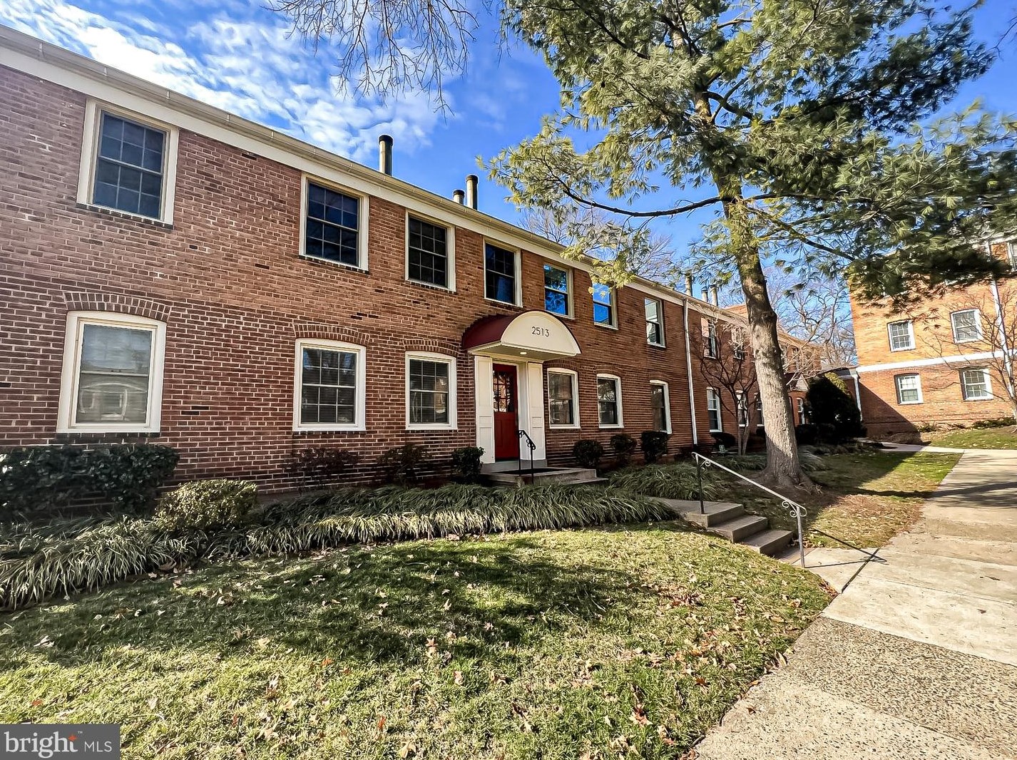 2513 Arlington Blvd #201, Arlington, VA 22201