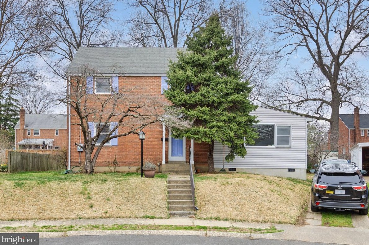 418 N Granada St, Arlington, VA 22203