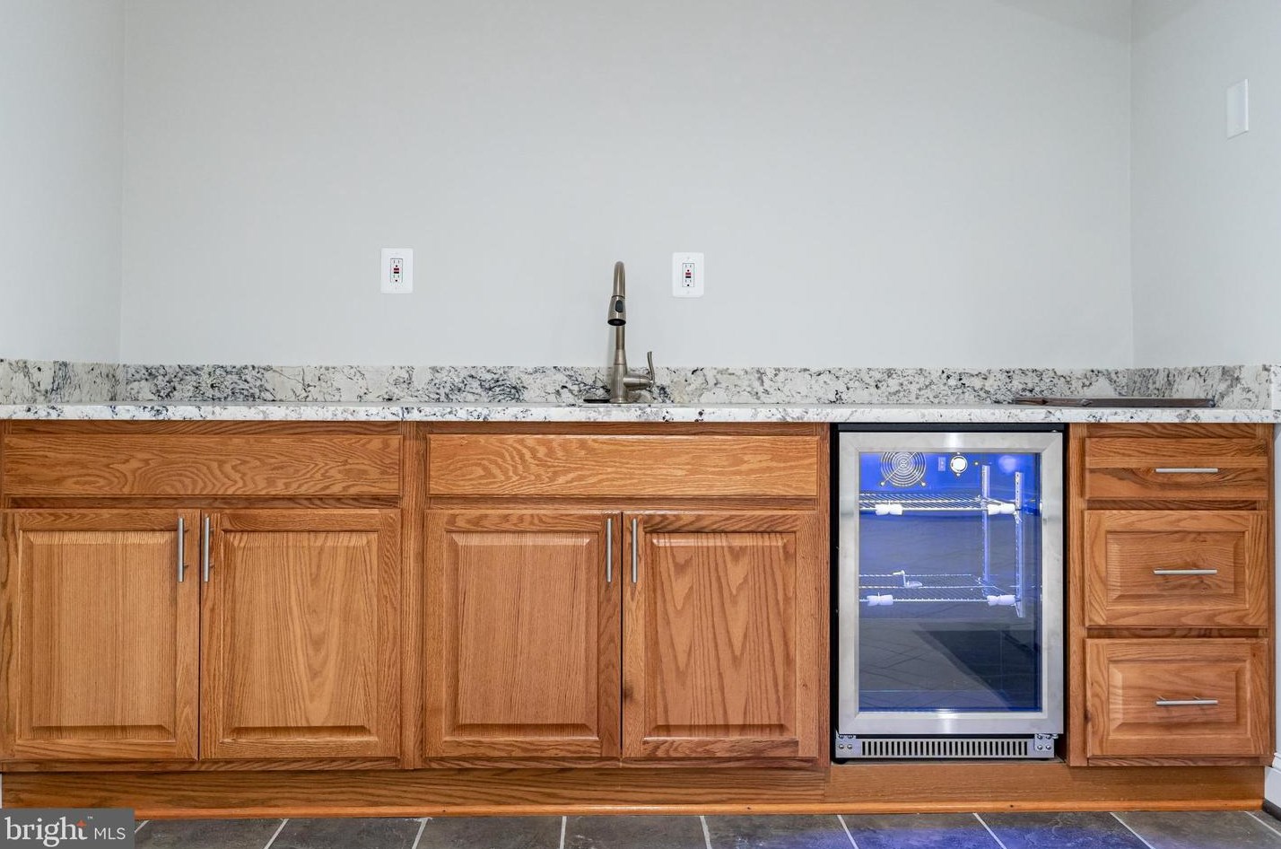 1418 Dinwiddie St, Arlington VA  22206-1069 exterior