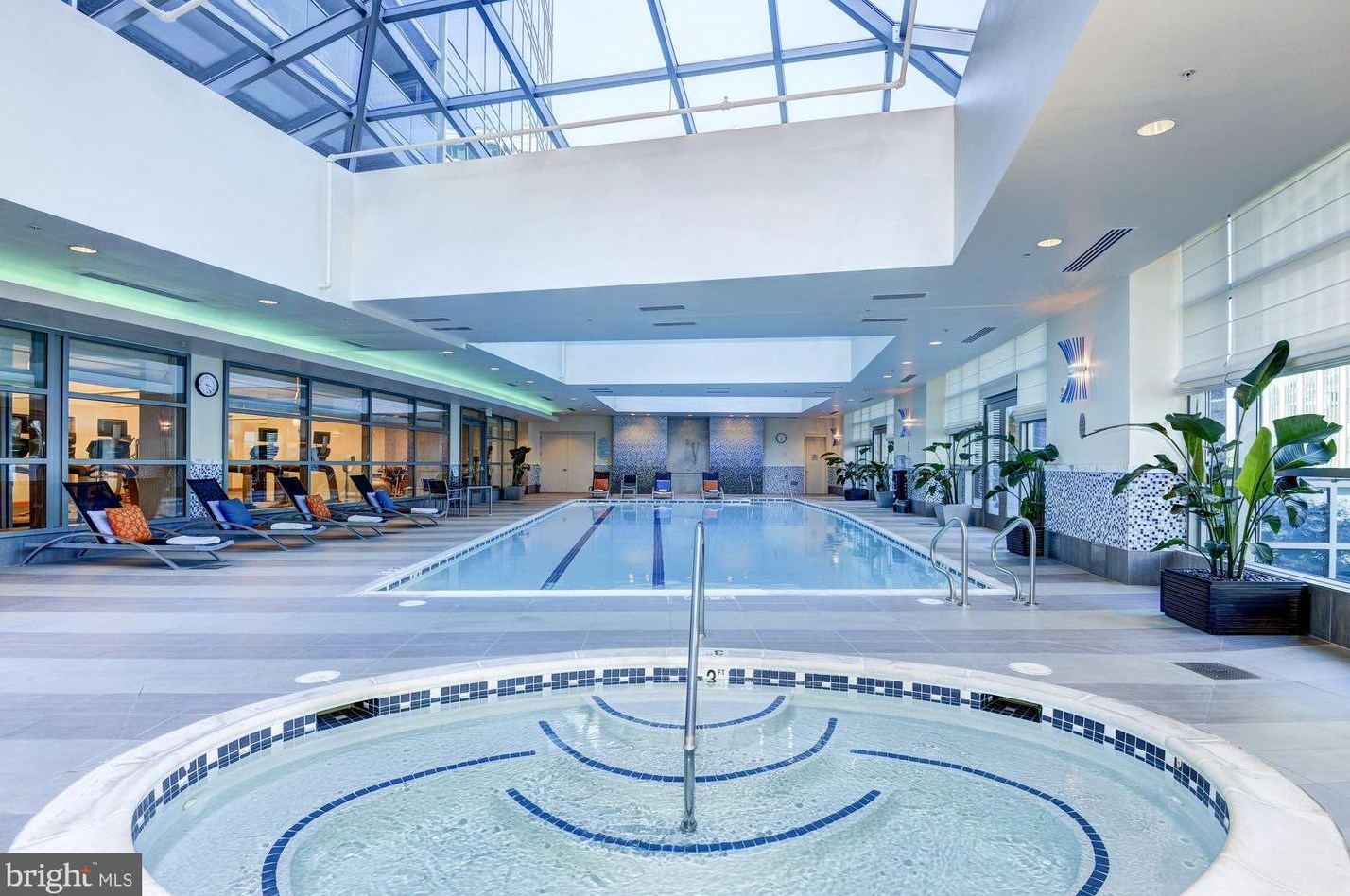 1881 Nash St, Arlington VA  22209-1511 exterior