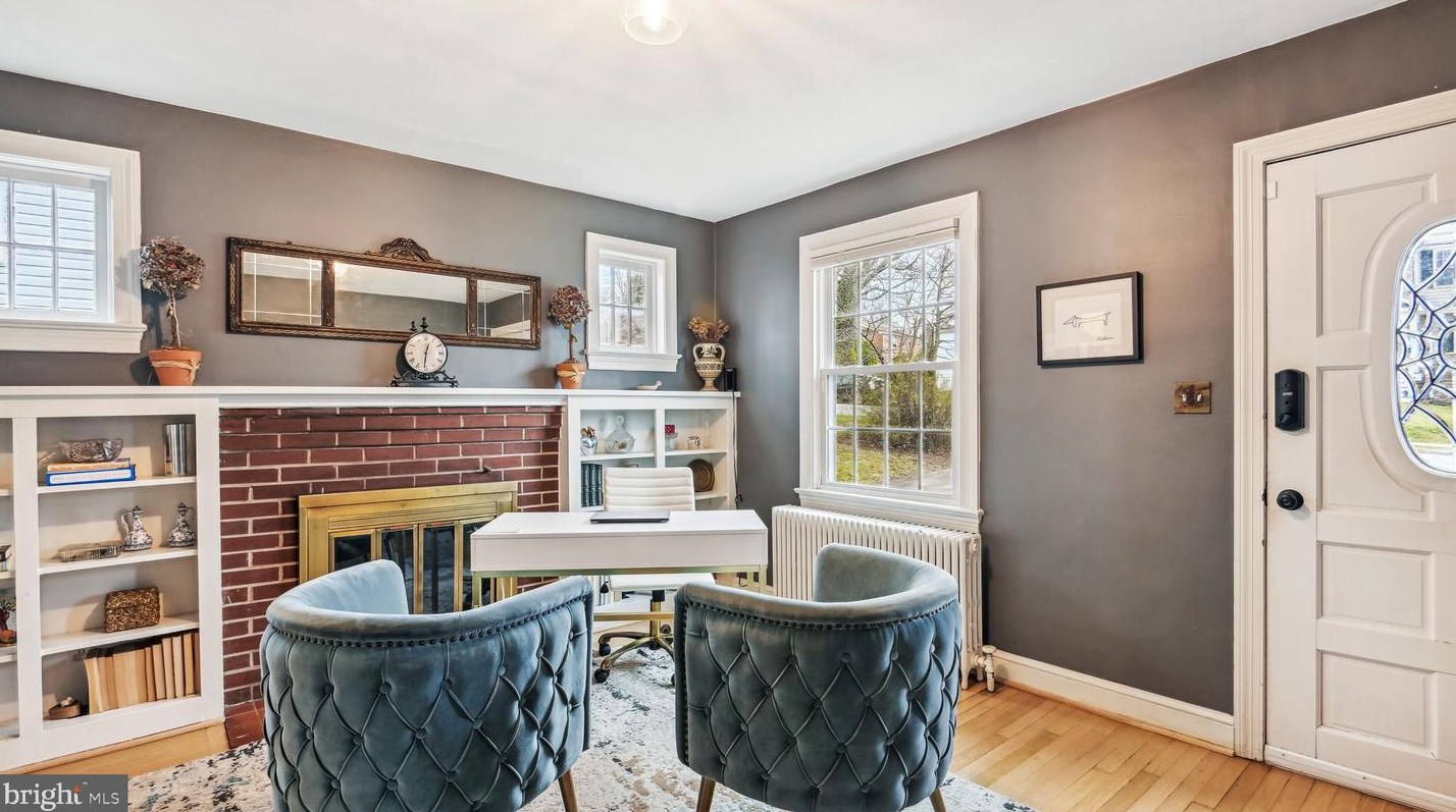 3729 13th St S, Arlington, VA 22201