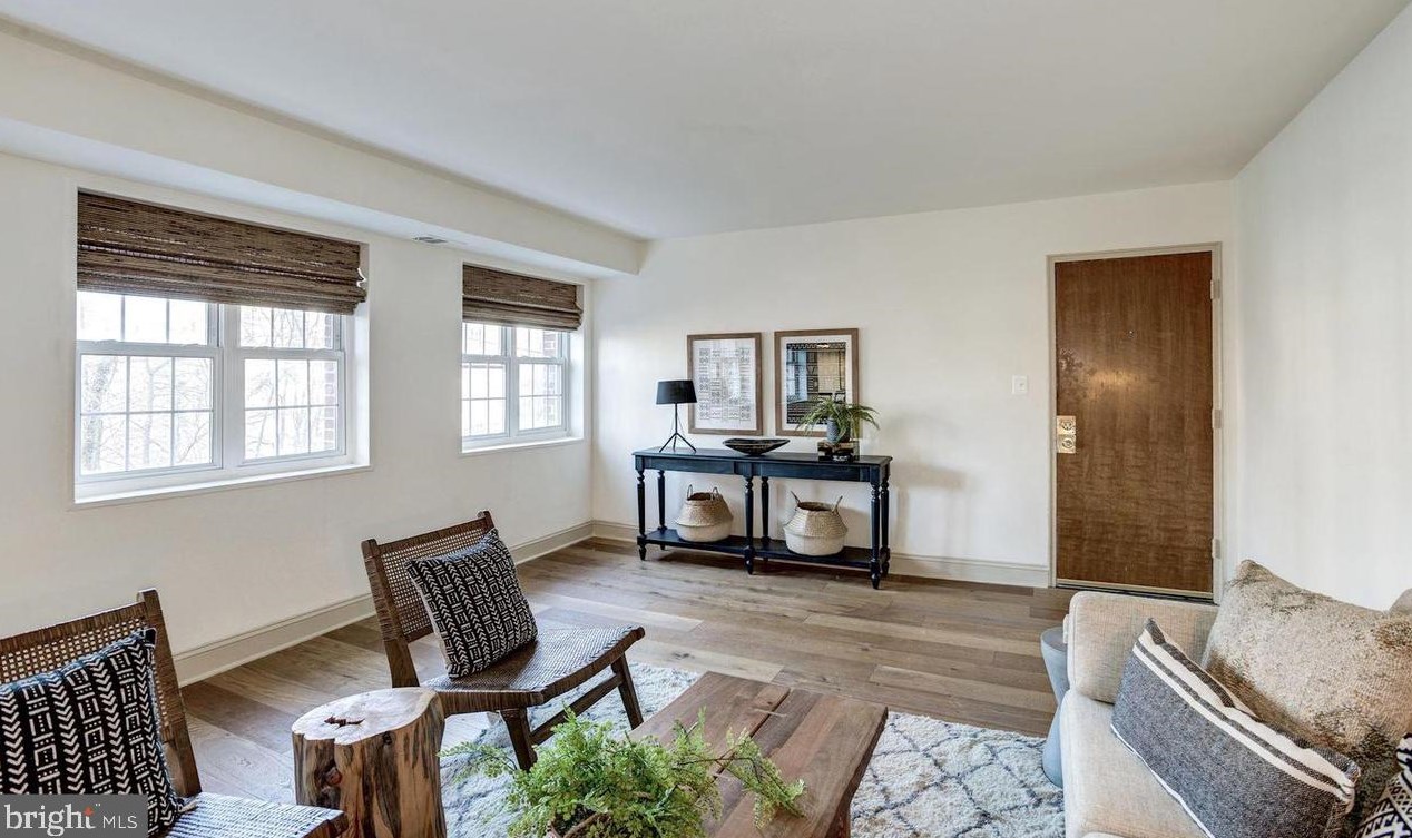1336 N Ode St Apt 1, Arlington, VA 22209