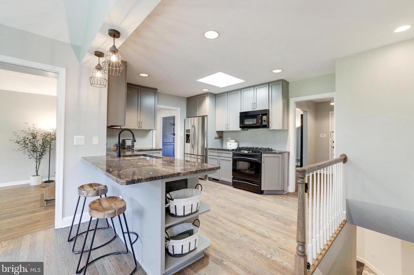 3924 Upland St, Arlington VA  22207-4642 exterior