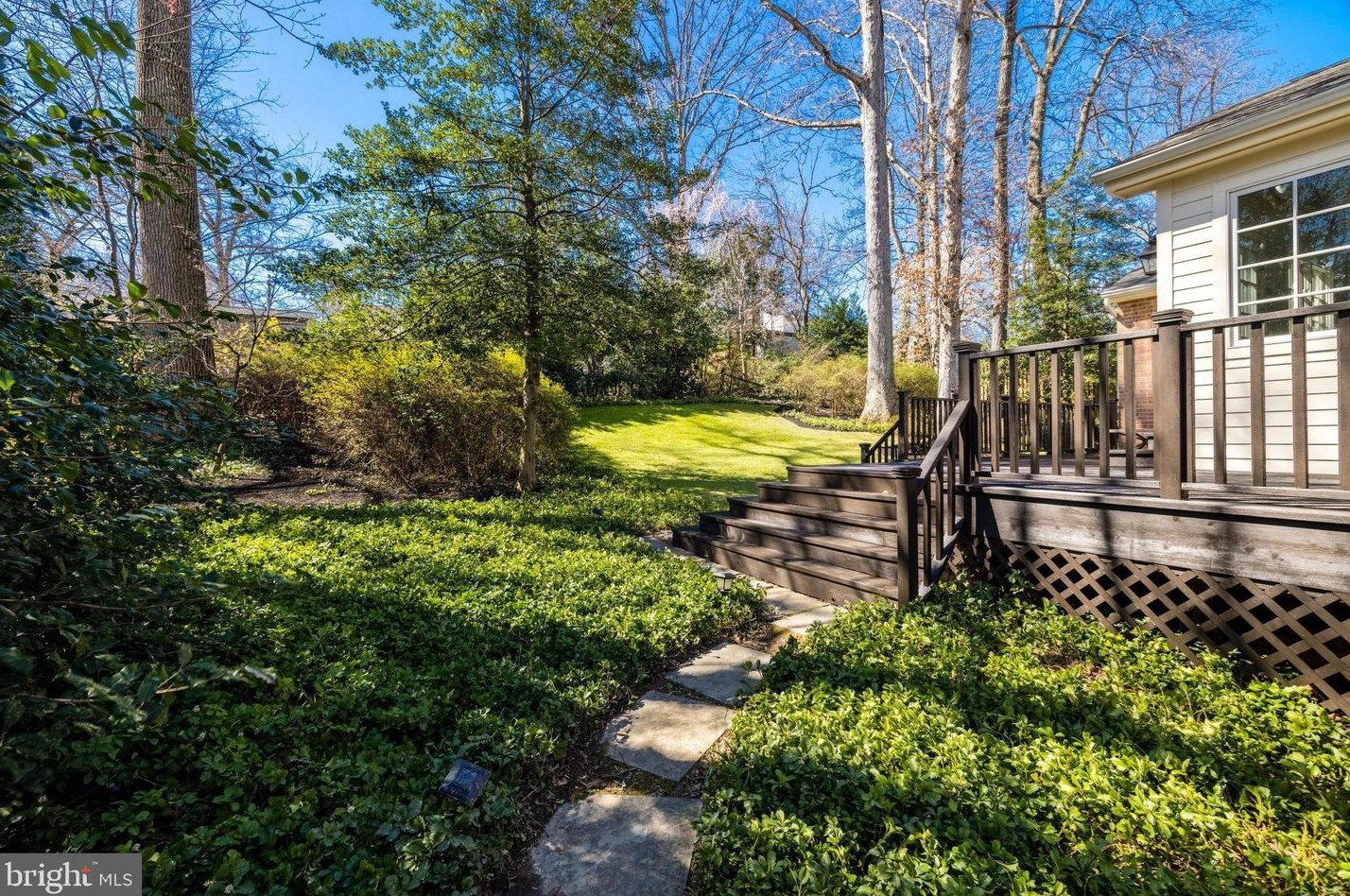 3924 Upland St, Arlington VA  22207-4642 exterior