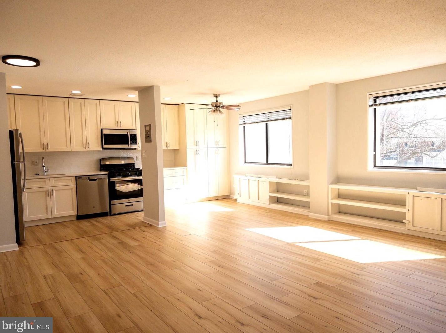 3515 Washington Blvd Apt 201, Arlington, VA 22201