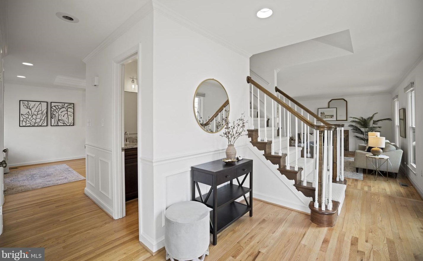 2012 Brandywine St, Arlington, VA 22207-2213